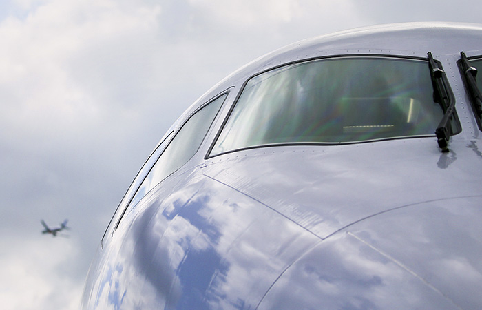 Авиакомпания "Якутия" объяснила проблемы с техобслуживанием SSJ100