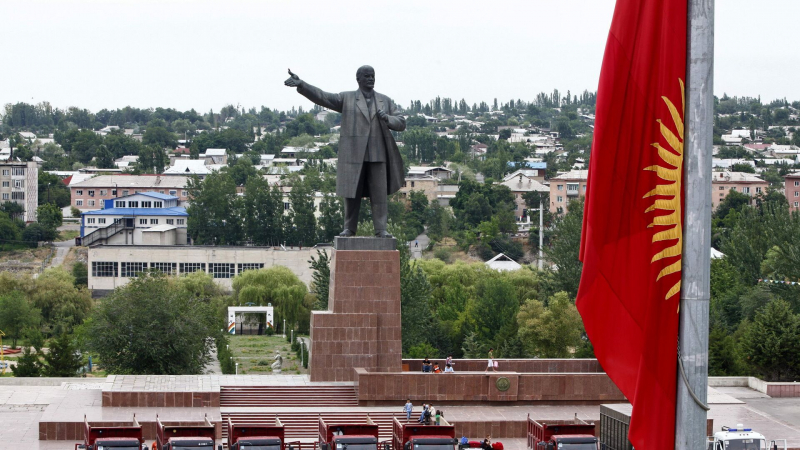 Памятник Ленину в Оше перенесут в другое место